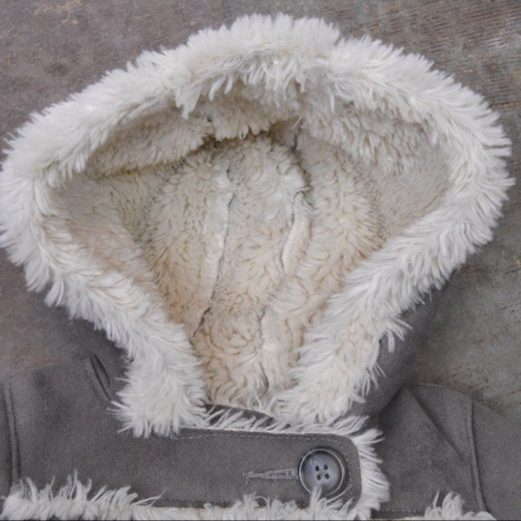 Baby GAP 18-24 Months Faux Suede 2-Button Sherpa Lined Jacket/Coat - Picture 3 of 9